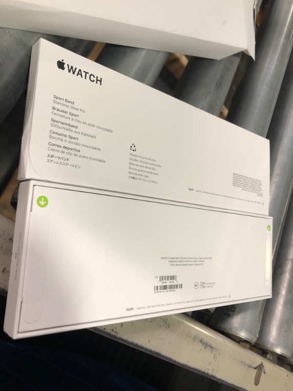 Photo 2 of Apple Watch SE (2nd Gen) [GPS 40mm] Smartwatch with Silver Aluminium Case with Denim Sport Band S/M. Fitness and Sleep Trackers