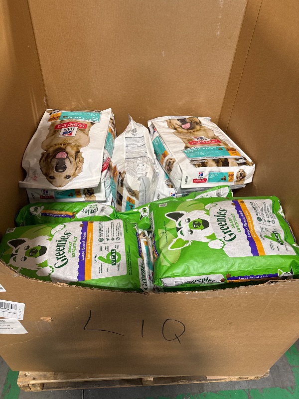 Photo 1 of *** only dog ??food ***
***BUNDLED BAG OF  ***
***AS IS / NO RETURNS -  FINAL SALE***
