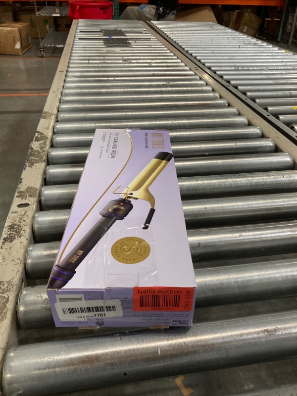 Photo 3 of ***NEW PRODUCT, OPENED FOR INSPECTION*** Hot Tools Pro Signature 24K Gold Curling Iron/Wand Long-Lasting