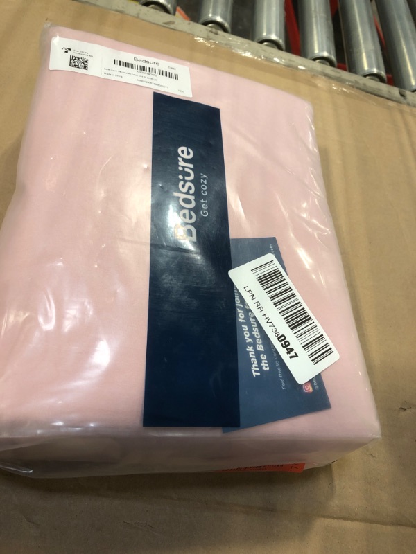 Photo 2 of Bedsure Pink Duvet Cover Queen Size - Soft Prewashed Queen Duvet Cover Set