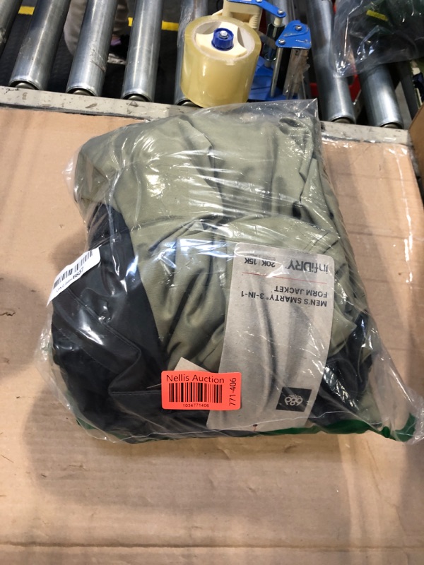 Photo 1 of 686 Men's SMARTY 3-In-1 Form Jacket - 2-Layer Shell with Removable Inner Thermal Puff - Water & Weather Resistant - Sage Colorblock, Large