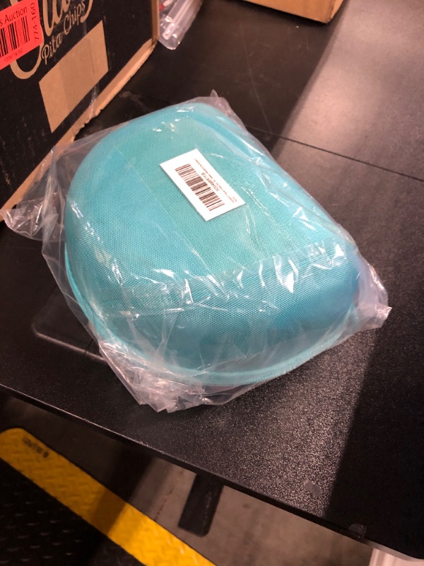 Photo 1 of ****USED***CASE ONLY****XANAD Travel Case Compatible with JBL Tune 510BT / JBL Tune 520BT / JBL Tune 760 NC/JBL Tune 660 BTNC/JBL Tune 710 BT/JBL Live 460NC Headphone(Green)