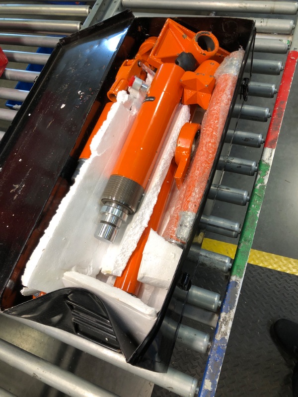 Photo 2 of ***case has damage on both sides*** Mophorn 20 Ton Porta Power Kit 1.4M Oil Hose Hydraulic Car Jack Ram 13.78 inch Lifting Height Autobody Frame Repair Power Tools for Loadhandler Truck Bed Unloader Farm Hydraulic Equipment Construction