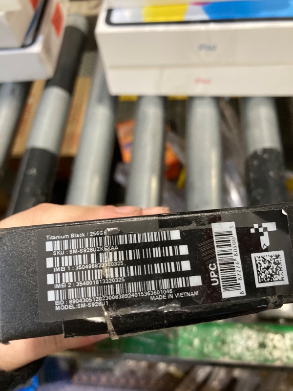 Photo 1 of SAMSUNG Galaxy S24 Ultra Cell Phone