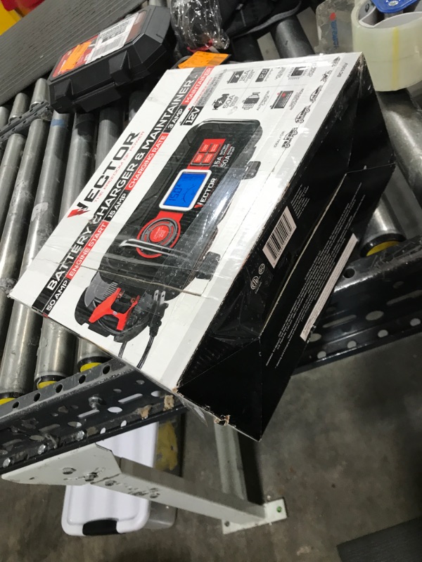 Photo 1 of 15 Amp Automatic 12V Battery Charger with 50 Amp Engine Start and Alternator Check