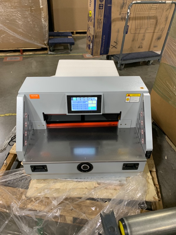 Photo 2 of VEVOR Electric Paper Cutter, Heavy Duty Paper Trimmer 19" /482.6mm Cutting Width, 3.14"/80mm Cutting Thickness, Electric Paper Cutting Machine with 7" Touchscreen Numerical Control Function
