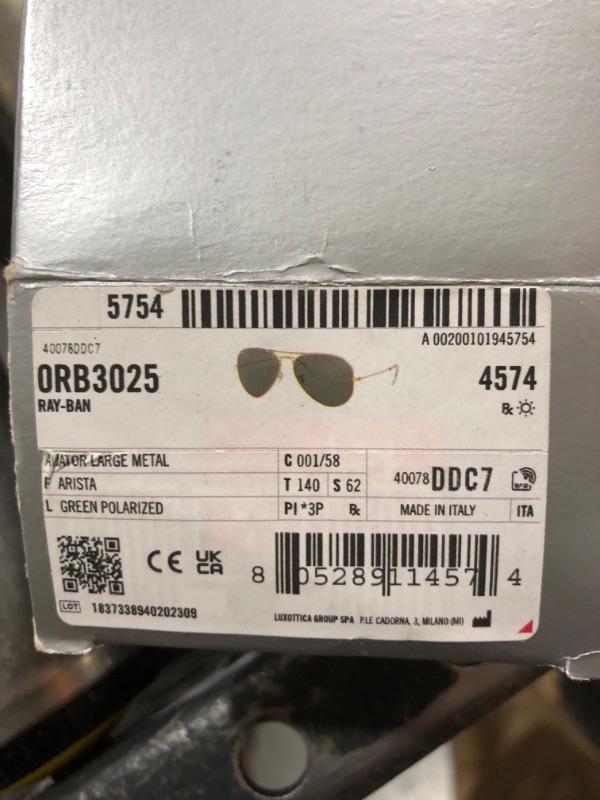 Photo 3 of Ray-Ban RB3025 Metal Aviator Sunglasses For Men For Women