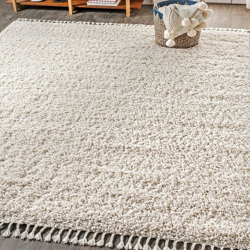 Photo 1 of 6'7" X 9' AREA SHAG RUG