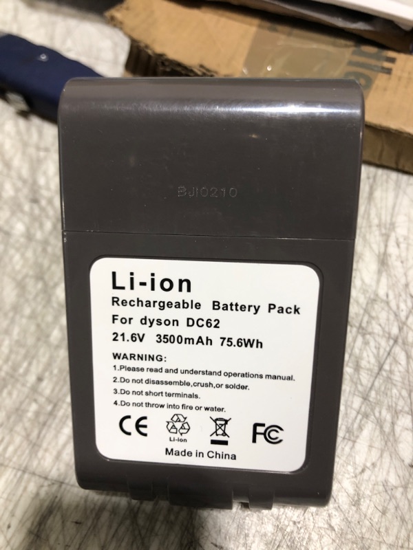 Photo 2 of Cameron Sino 2500mAh / 54.00Wh Replacement Battery for Dyson V8 Absolute
