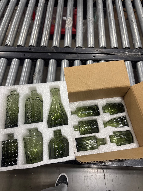 Photo 1 of 12pcs Glass  Vase Set
