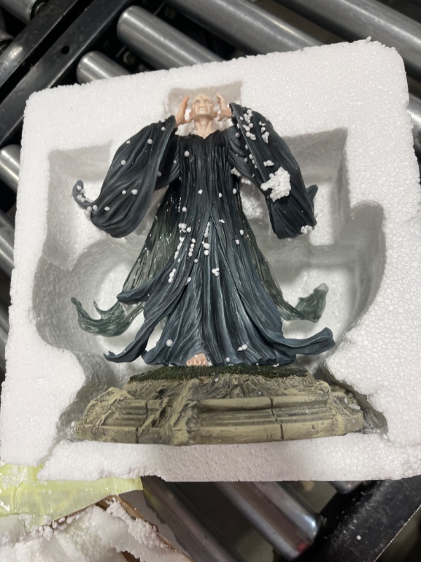 Photo 2 of Enesco Ww of Harry Potter Voldemort 1/8 Scale Statue Figurine