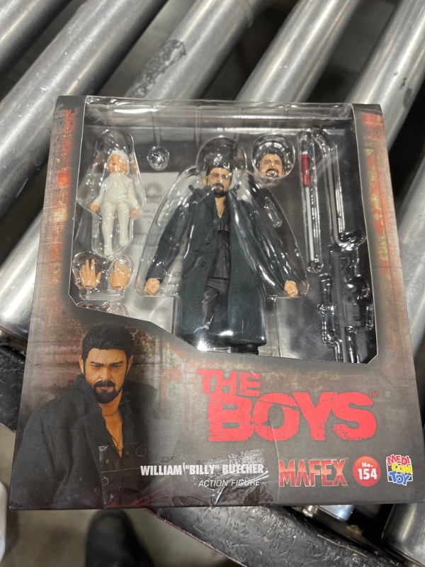 Photo 2 of Medicom Toys William Billy Butcher Action figure 16cm