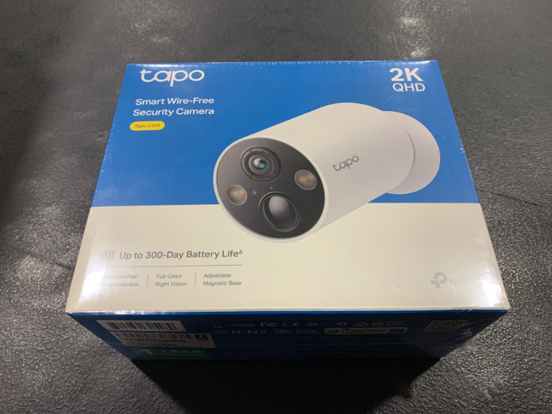 Photo 2 of TP-Link Tapo C425 Smart Wire-Free Security Camera with Night Vision & Spotlights 