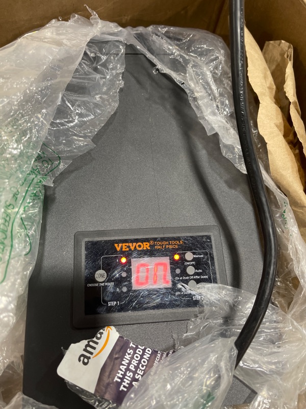 Photo 2 of VEVOR 600W Low Voltage Landscape Transformer with Timer and Photocell Sensor, Waterproof Landscape Lighting Transformer, 120V AC to 12V/14V AC for Outdoor, Spotlight, Pathway Light, ETL.