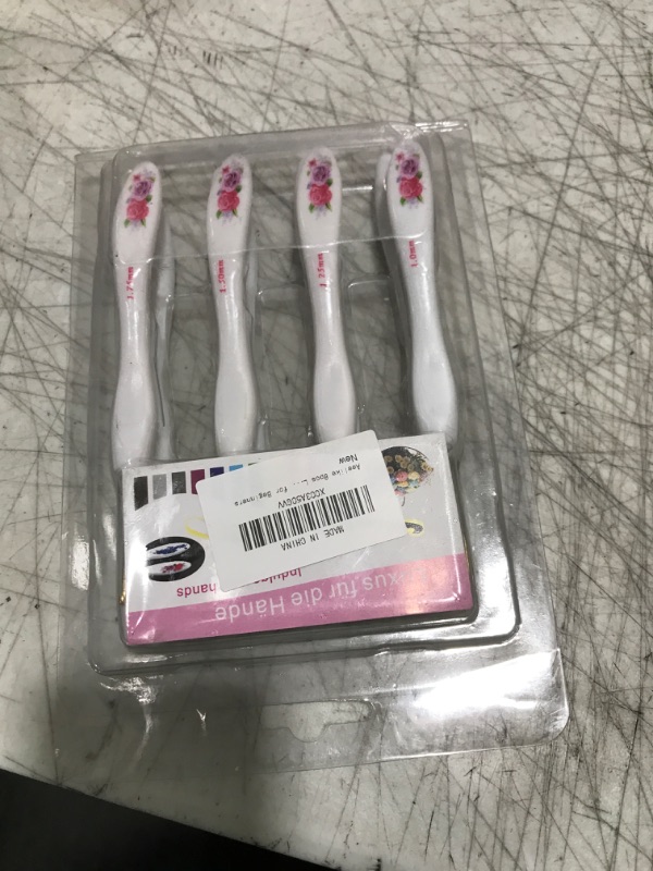 Photo 2 of Aeelike 8pcs Lace Crochet Hooks - 1.0mm to 2.75mm Crochet Hook Set for Crocheting Lace Yarn - Unique Curved Handle Design Aluminum Crochet Hook - Pink Floral Print Crochet Needle for Beginners