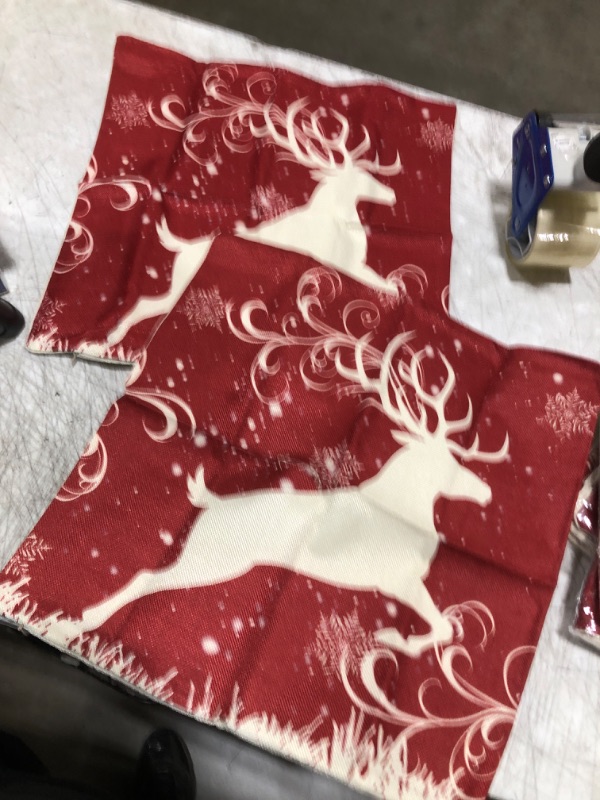 Photo 1 of 2-Christmas Pillow Covers Christmas Decorations Pillow Covers Christmas Deer Pillowcase Outdoor Porch Rustic Farmhouse Decor Snowflake Red Pillow Case Cushion Cover for Home Table Bench Furniture 18x18