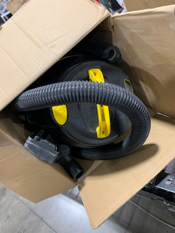 Photo 2 of Stanley SL18129 Wet/Dry Vacuum