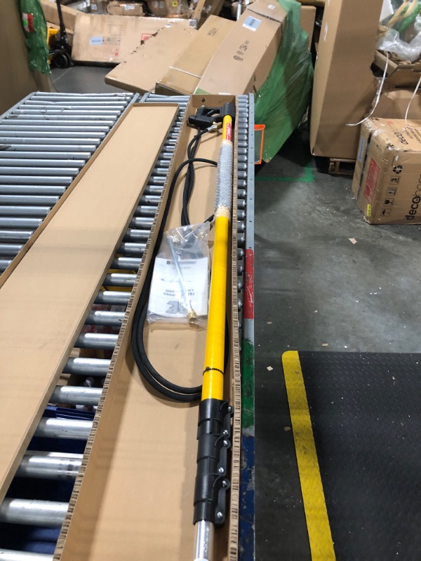 Photo 3 of B E PRESSURE 85.206.424L Telescoping Wand, 4-Stage, 24' Length, 4000 psi, 200 Degree F, 8.0 GPM, Black/Yellow