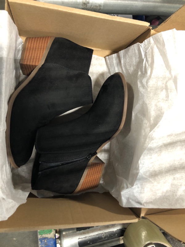 Photo 2 of Amazon Essentials Women's Ankle Boot