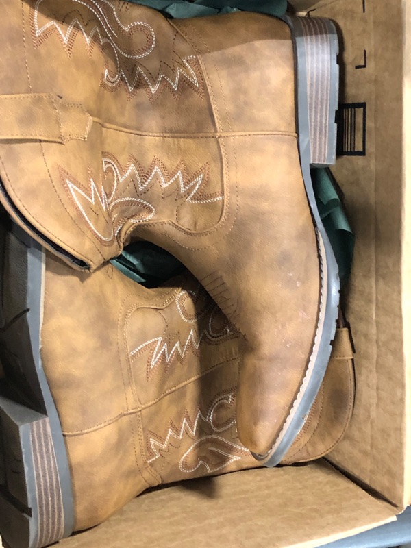 Photo 1 of IUV Cowboy Boots For Men Western Boot Durable Fashionable Retro Classic Embroidered Pull On Slip Resistant Boots
SIZE: 13.5