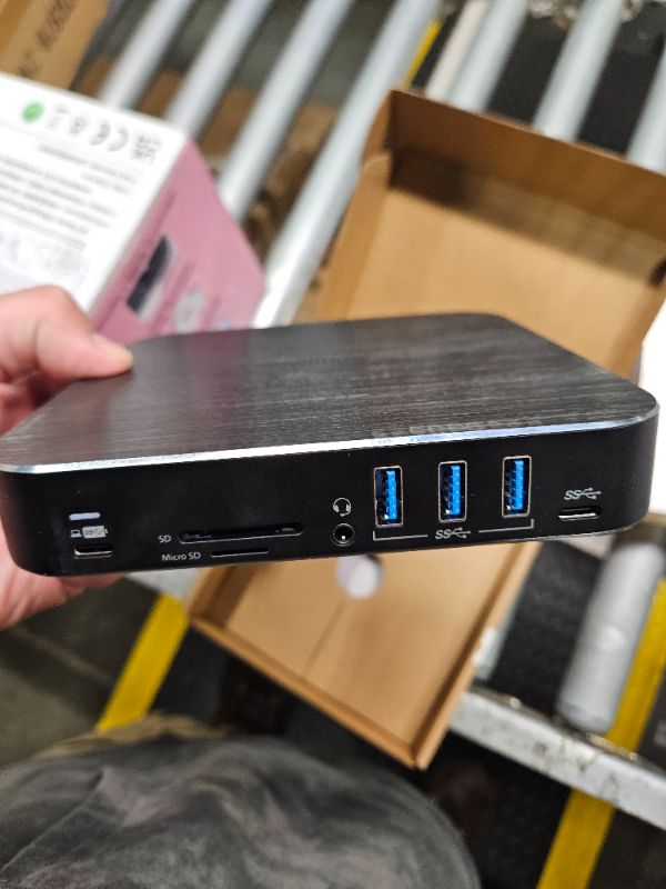 Photo 1 of **USED****UNABLE TO TEST**
Kensington AD220S3 Dual Display Dock for Any MacBook M1/M2/M3/M4 (Software Driver Download Required); 85W Passthrough Charging (K31343WW)