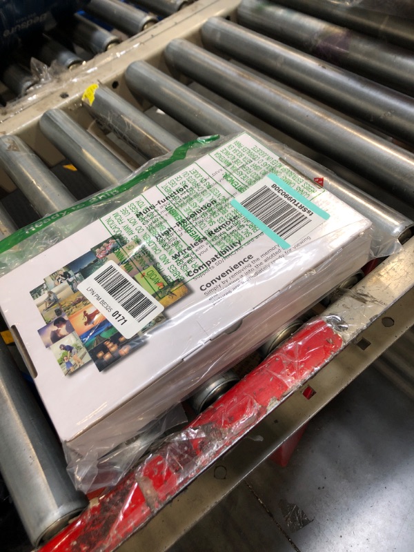 Photo 1 of 7 Inch Digital Photo Frame Digital Picture Frame IPS Display Full View Angle Electronic Photo Frame Video Music Playback with USB SD Card Slots Calendar/Time/Alarm Remote Control