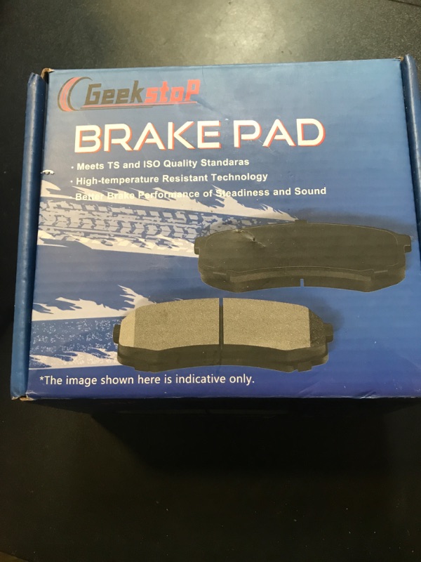 Photo 2 of Front Ceramic Brake Pads, D1044 Brake Pads Front Set for 2004-2018 Ford Focus, 2013-2018 Escape, 2014 Transit Connect, 04-13 Mazda 3, 06-15 Mazda 5, 07-13 Volvo C30, C70, S40, V50