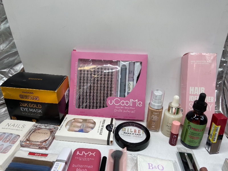 Photo 2 of 30 Item Miscellaneous Brand Name Cosmetics New