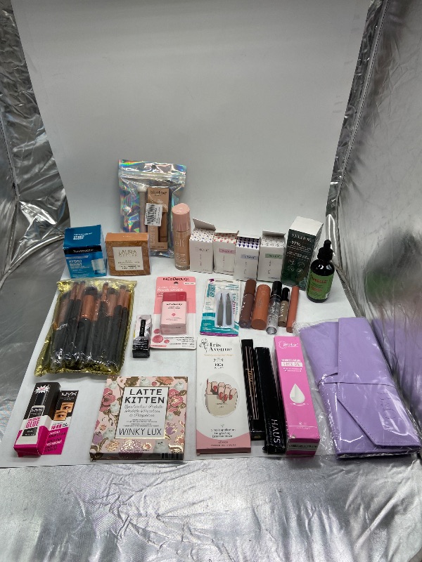 Photo 1 of 26 Item Miscellaneous Brand Name Cosmetics New