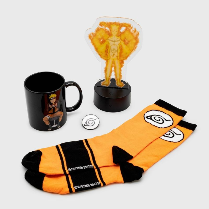 Photo 1 of Naruto Collector Set socks light & mug