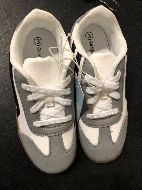 Photo 2 of size 3 Kids' Boston Court Sneakers - Cat & Jack™
