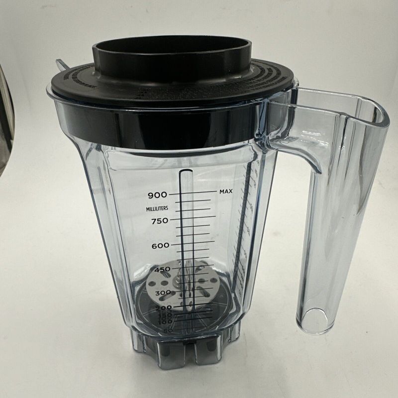 Photo 1 of Vitamix 32oz Cold Foam Pitcher Aer Blade VM0189 New in Box
