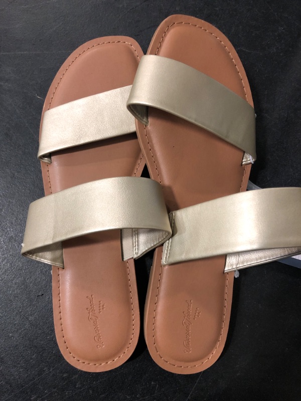 Photo 2 of size 10 Women's Dora Footbed Sandals - Universal Thread™ 
