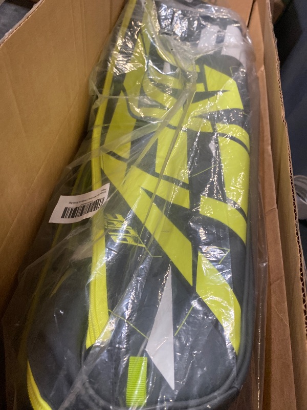 Photo 1 of Babolat Pure Aero 6 Pack Bag for tennis 
