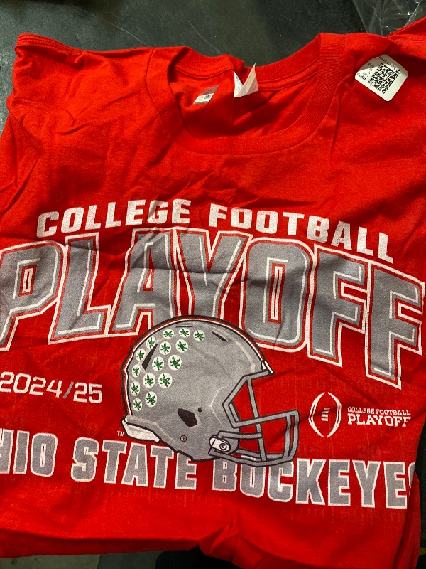 Photo 1 of 2016  PlayStation Fiesta Bowl Ohio State Buckeyes Extra Large XL T-Shirt
