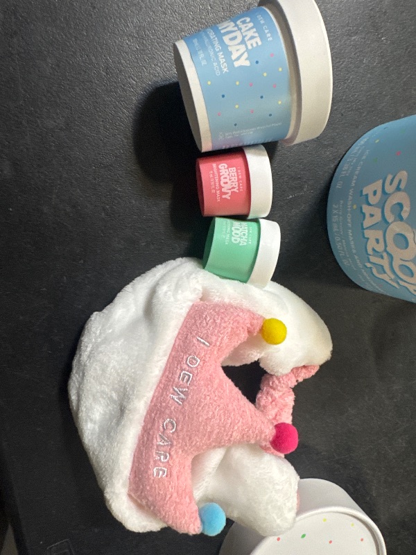 Photo 1 of I DEW CARE Wash Off Face Mask Set - Scoop Party | Hyaluronic Acid Skincare Essentials, Moisturizing, Hydrating, Soothing, Exfoliating, Deep Cleansing Pore Refining, Mother's Day