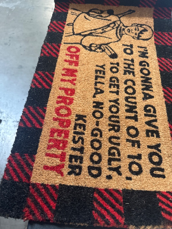 Photo 1 of MAINEVENT I'm Gonna Give You to The Count of 10 Door Mat 30x17 In (1541)