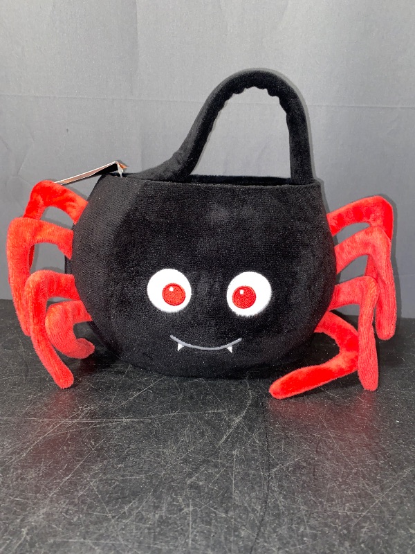 Photo 1 of Halloween spider bucket  