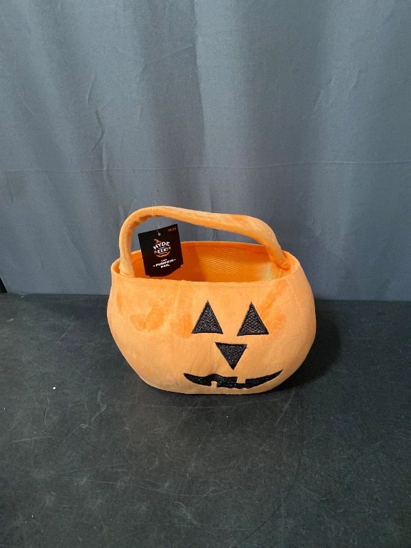 Photo 1 of Pumpkin Plush Halloween Trick or Treat Carrier Pail Bucket Jack O Lantern