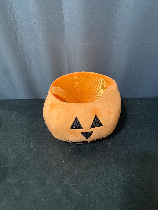 Photo 1 of Pumpkin Plush Halloween Trick or Treat Carrier Pail Bucket Jack O Lantern