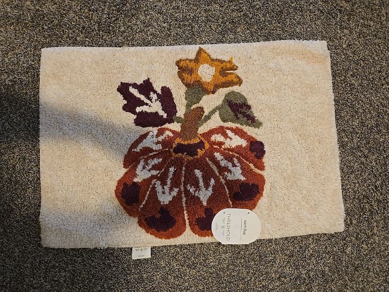 Photo 1 of New Bath Rug by Threshold 17inX24in