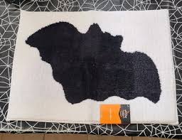 Photo 1 of halloween bat bathroom mat 