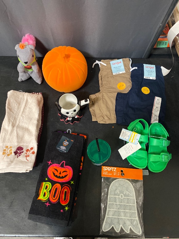 Photo 1 of halloween verity  10 pack shoes size 10 shorts xs  