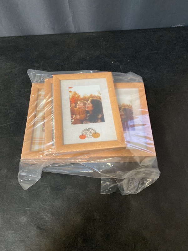 Photo 1 of 10 pack picture frames 
