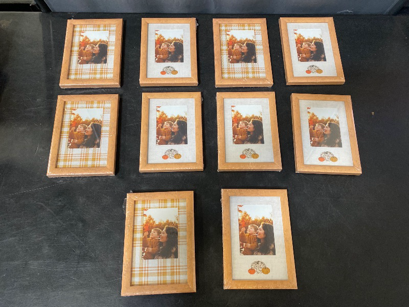 Photo 1 of 10 pack picture frames 

