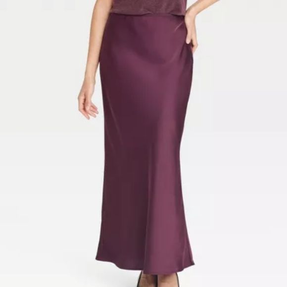 Photo 1 of XS Women's Maxi Slip Skirt Burgundy