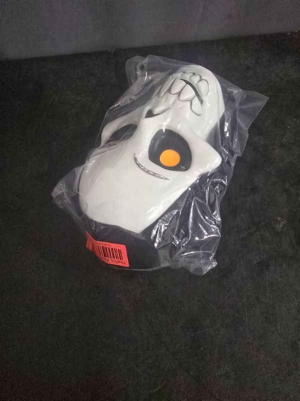 Photo 1 of Hyde & Eek Blacklight Glow Ghoul Skull Halloween Prop