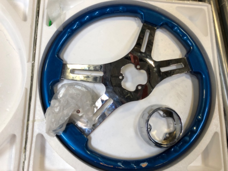 Photo 1 of QYMOPAY 18" Solid Wood lacquering Truck Steering Wheel 4 Spoke Aluminum Chrome Plated Steering Wheel for Semi-Trailers,Trucks for Kenworth,Peterbilt,Volvo, Freightliner (blue)