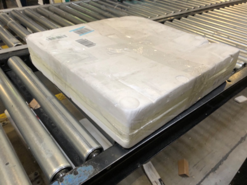 Photo 1 of QYMOPAY 18" Solid Wood lacquering Truck Steering Wheel 4 Spoke Aluminum Chrome Plated Steering Wheel for Semi-Trailers,Trucks for Kenworth,Peterbilt,Volvo, Freightliner (blue)