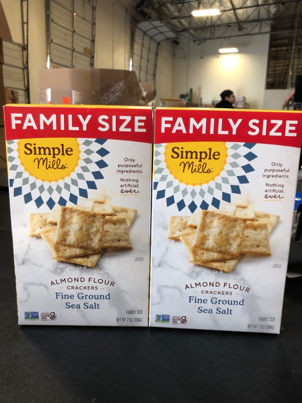 Photo 2 of 2 Box of Simple Mills Almond Flour Crackers, Family Size, Fine Ground Sea Salt - Gluten Free, Vegan, Healthy Snacks, 7 Ounce (Pack of 1) Family Size Fine Ground Sea Salt 1.17 Ounce EXP 12/02/2024